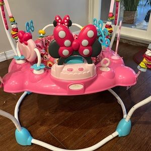 Minnie Mouse PeeKaboo